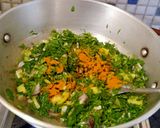 A picture of step 3 of Methi Saag.