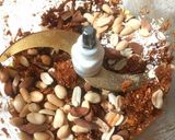 عکس مرحله 5 از دستور رول انجیر خرما مغز دار (شیرینی سنتی هندی)