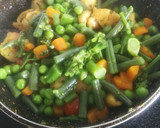 Foto del paso 10 de la receta: Pollo aromático con verduras