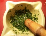 Foto del paso 1 de la receta: Lomo de bonito con majado Urrutia al horno, sobre fondo de ensalada con boquerones en vinagre