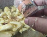 A picture of step 10 of Apple pie with strawberry cream.