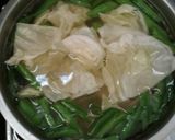 Foto langkah ke 4 dari resep Sayur sop ceker anti bau amis.