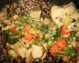 Foto del paso 7 de la receta: Pollo salteado con vegetales y Quinoa mixta!
