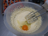 Torta de ciruelas frescas y  yogurt