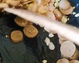 Foto langkah ke 2 dari resep Mie Goreng Bakso Simple.