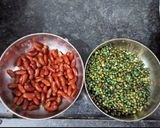 A picture of step 2 of Dal Makhani.