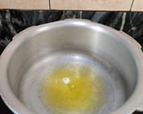 A picture of step 2 of Samak chawal khichdi.