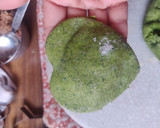 A picture of step 10 of Spinach Beets Ravioli with Minced Mushroom in Bachmel Sauce.