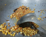 A picture of step 3 of Udupi Style Sambhar.