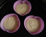 A picture of step 4 of White chocolate muffins.