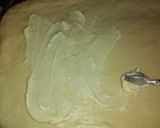 Foto del paso 7 de la receta: Medialunas con dulce de leche🥐