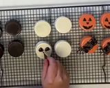 A picture of step 4 of Halloween Chocolate Covered Oreos.