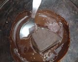 होम मेड चॉकलेट (Home made chocolate recipe in Hindi) रेसिपी चरण 4 फोटो