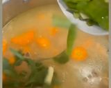 Foto langkah ke 6 dari resep Sup ayam kampung ala bunda Ash.