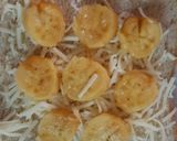 Foto langkah ke 3 dari resep Roti Gandum Pisang Keju Leleh.
