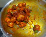 A picture of step 5 of Lasaniya Bateta.