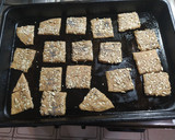 Foto del paso 3 de la receta: Galletitas saladas con semillas