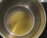 Foto del paso 2 de la receta: Caldo de merluza y gambones