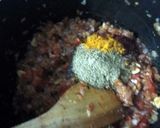 A picture of step 4 of Palak paneer bhurji.