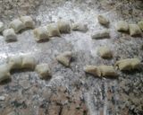Foto del paso 3 de la receta: Ñoquis de camotes con verduras asadas