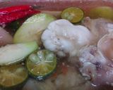 Hình bước làm 2 của món Tai heo ngâm tắc cóc non, giòn ngon hấp dẫn