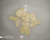 Foto del paso 1 de la receta: Sopa de ajo o castellana