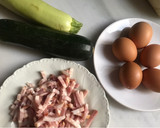 Foto del paso 1 de la receta: Timbal de revuelto de calabacín, en 15 minutos