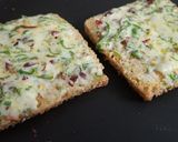 A picture of step 5 of Cheese Chilli Toast.