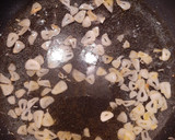Foto del paso 1 de la receta: Almejas a la portuguesa