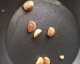 Foto del paso 2 de la receta: Pasta con ajo y chile serrano