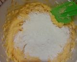 Foto langkah ke 2 dari resep Thumb print cookies / kue kering kacang cokelat.