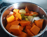 Foto del paso 2 de la receta: Crema de calabaza