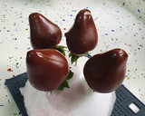Foto del paso 5 de la receta: *Fresas cubiertas de Chocolate y Sprinkles*