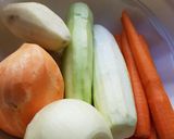 A picture of step 1 of Pesach Vegetable Kugel.