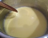 Ropogós képviselő fánk narancsos-vaníliás krémmel, csokihabbal recept fázis 2 fotója
