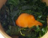 รูปขั้นตอนการทำที่ 2 ของ ใบเหลียงผัดไข่ ไมโครเวฟ