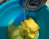 Foto langkah ke 1 dari resep Kue Semprit Susu 3 Bahan.