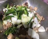 รูปขั้นตอนการทำที่ 3 ของ ไก่ผัดเม็ดมะม่วงหินมะพาน