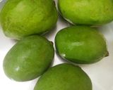 कच्चे आम का तेल वाला स्पाइसी अचार (Kachhe aam ka tel wala spicy achar recipe in hindi) रेसिपी चरण 1 फोटो