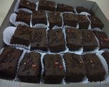 Foto langkah ke 6 dari resep Brownies lembut ekonomis.