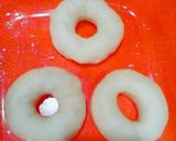 Foto langkah ke 5 dari resep Donat empuk 😱😱.