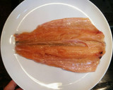 Foto del paso 4 de la receta: Trucha rellena de jamón serrano con patatas al pimentón