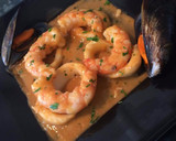 Foto del paso 8 de la receta: Calamares en salsa de langostinos