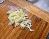 Une image de l'étape 9 de Duo de champignons sautés ail rose et coriandre.