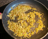 A picture of step 6 of Creamy garlic chicken.