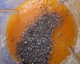 A picture of step 2 of Pawpaw-chai smoothie.