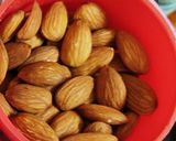 आल्मंड फज(almond fudge recipe in marathi) रेसिपी स्टेप 1 फोटो