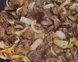 صورة لخطوة 2 من وصفة قلاية كبدة الدجاج /😋🐔