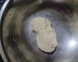 A picture of step 1 of स्ट्रीट स्टाईल कुरकुरीत मिनी समोसे.