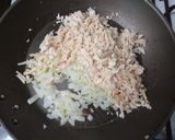 Foto del paso 3 de la receta: Pancitos saborizados de pollo